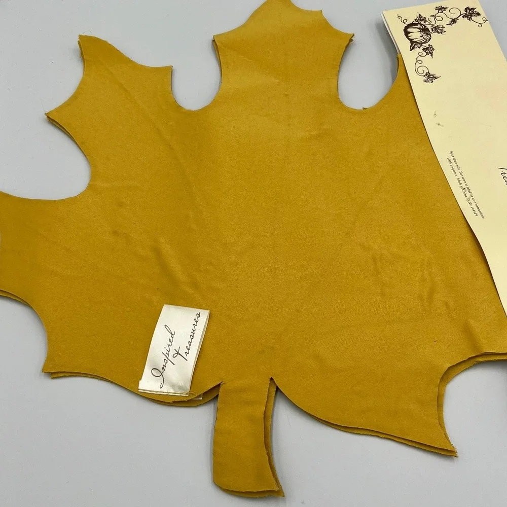 Inspired Treasures Placemats Set of 2 Gold Maple Leaf Brand New Fall Decor 17x17